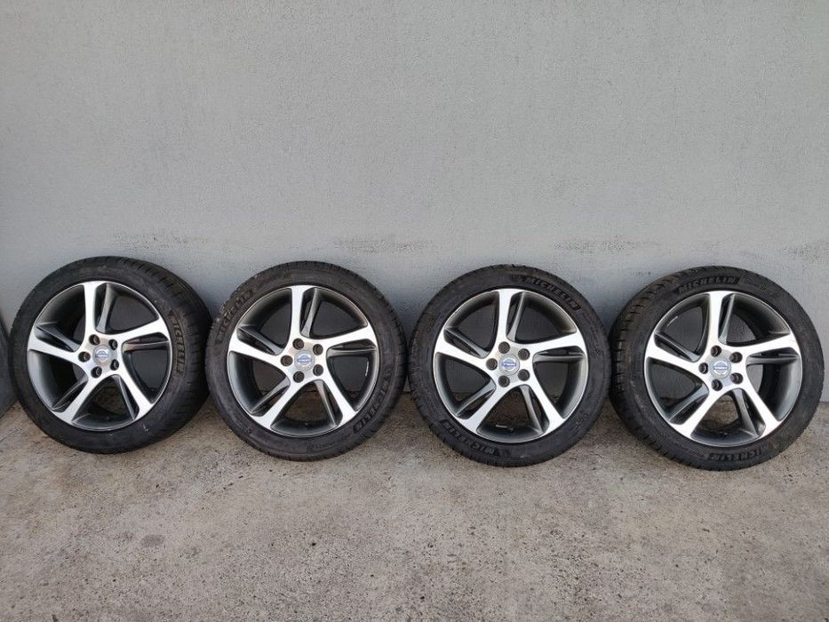 Jante SPIDER 17" Volvo V40 S60 V60 S80 V70 S40 V50 C30 C70  anvelope vara 225/45R17  31302877