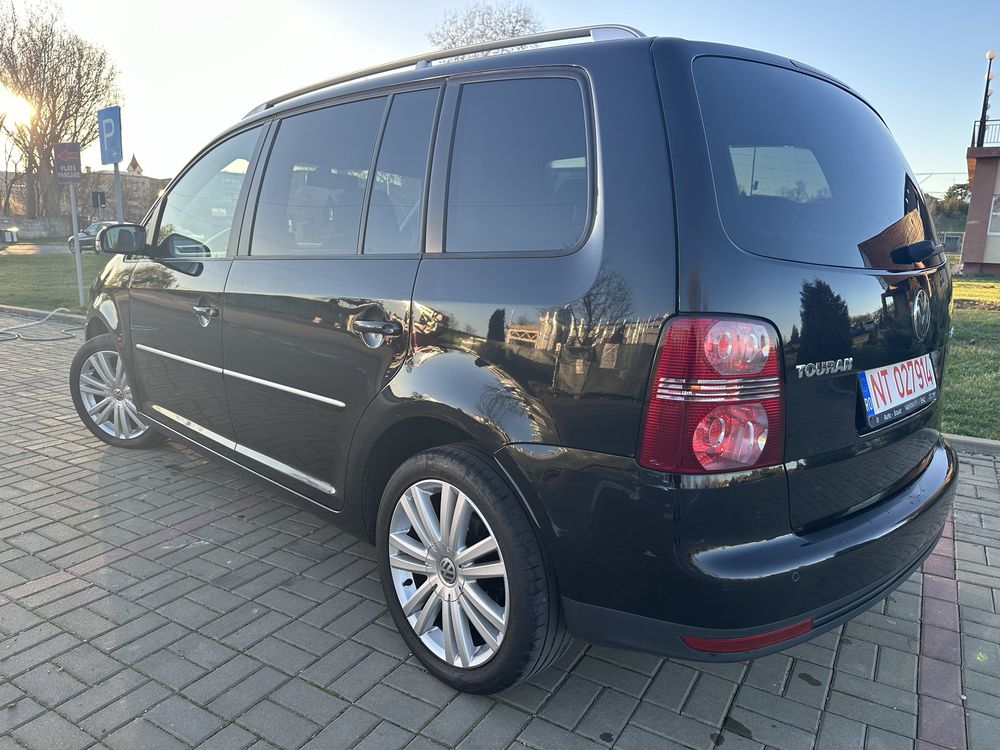 Volkswagen Touran