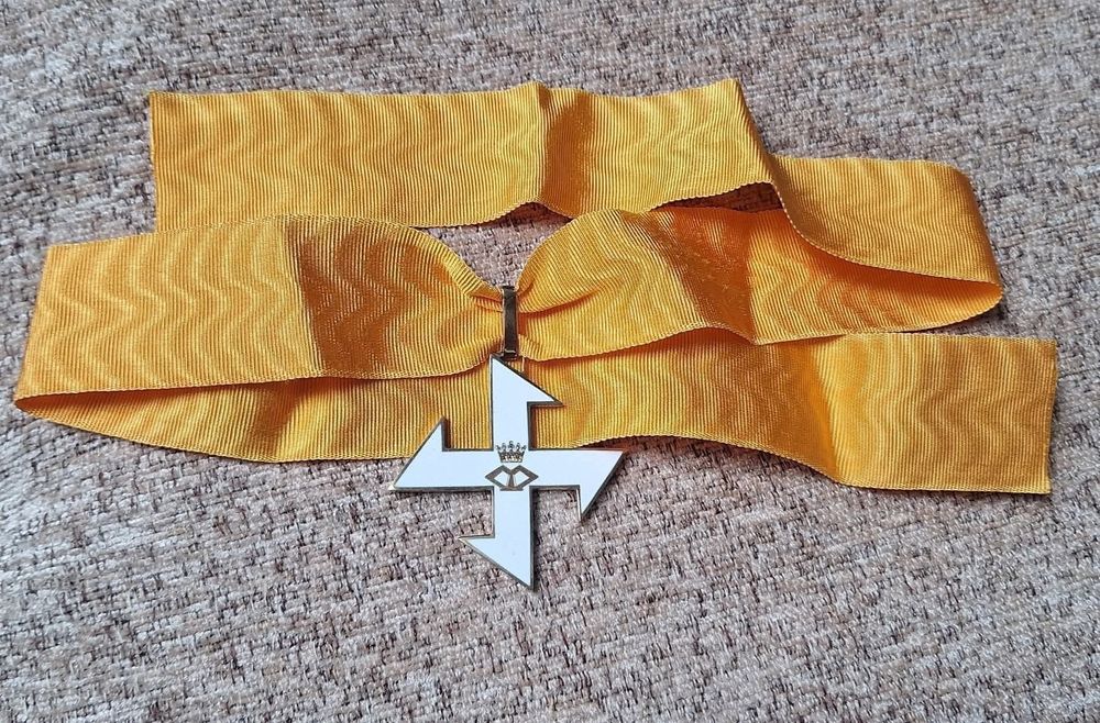 Ordin / Medalie / Decoratii - Regina Maria clasa 1 .