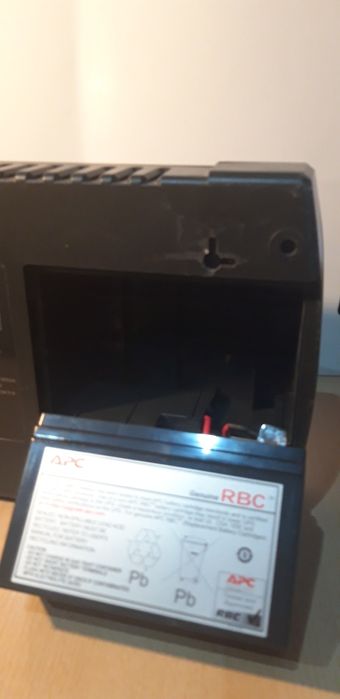 Sursa neintreruptibila APC Back-UPS ES 400