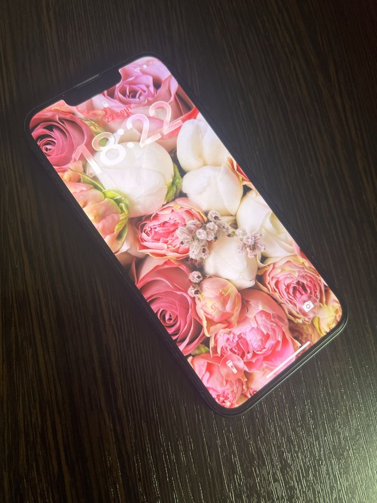 Продам iphone 13