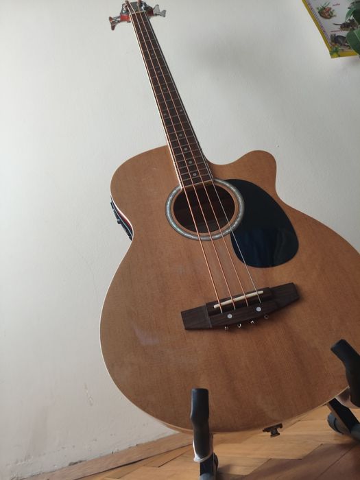 Cheetah електро-акустична бас китара