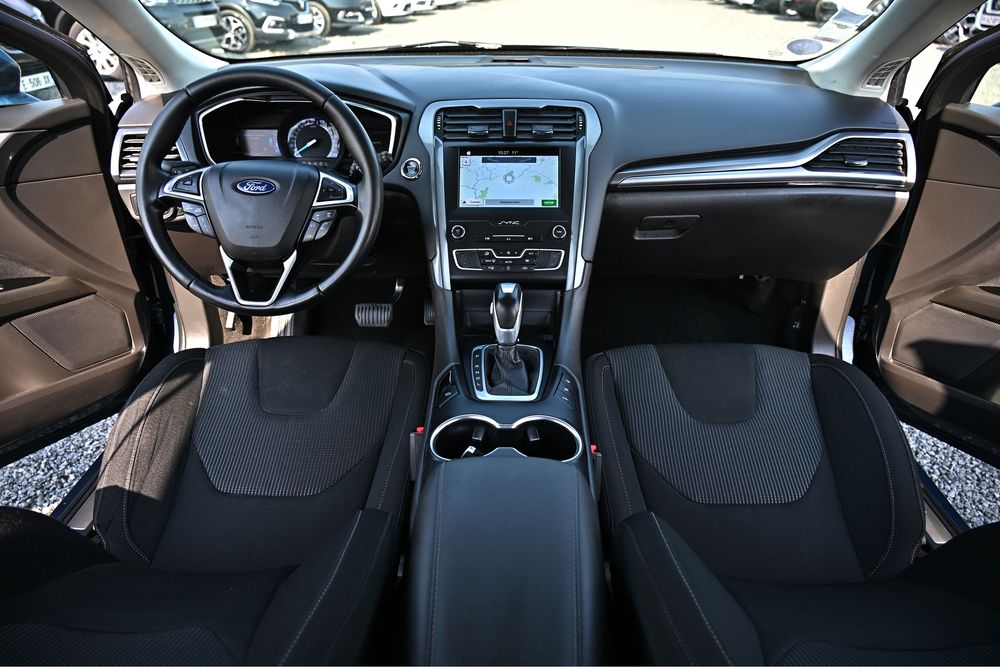 Ford Mondeo Hybrid //Rate//