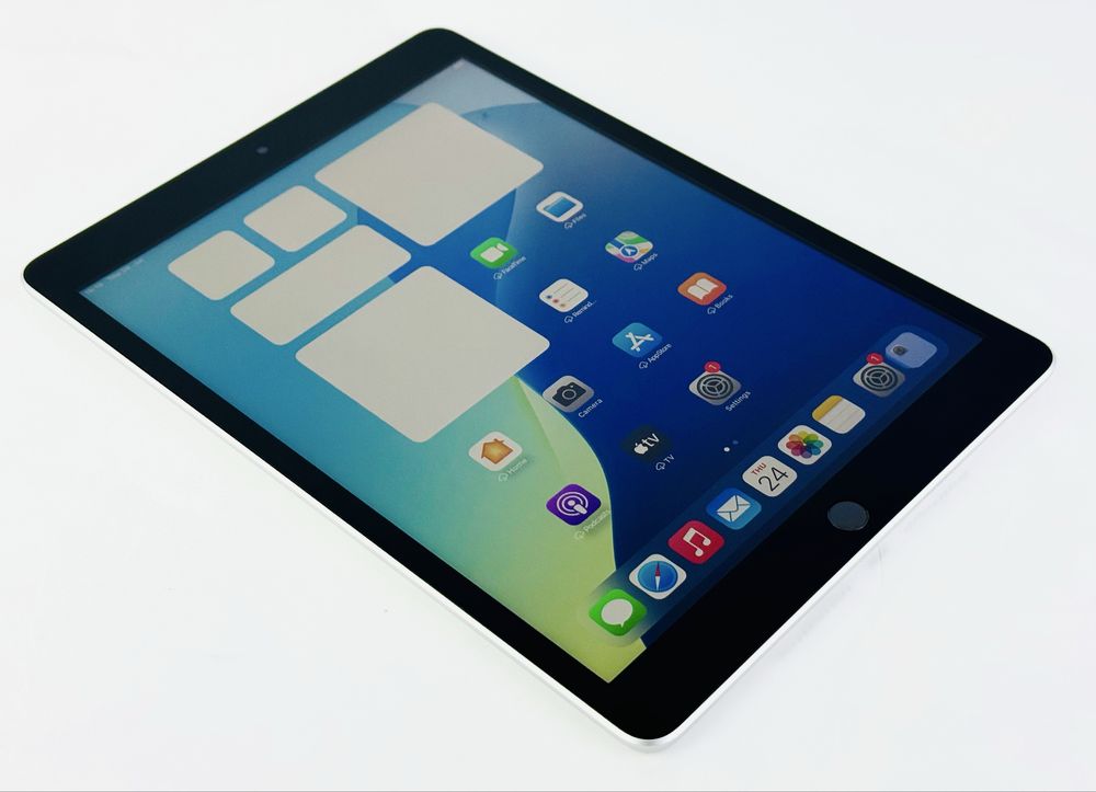 Apple iPad 9 64GB WiFi Silver Перфектен! Гаранция!