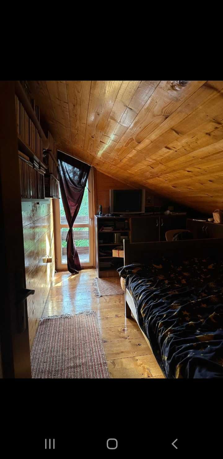 Inchiriez cabana pentru Untold si fac transport pentru 6 persoane
