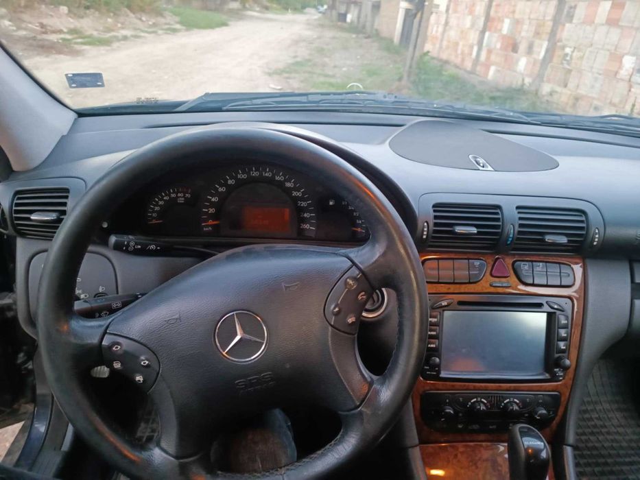 Mercedes C200 compressor