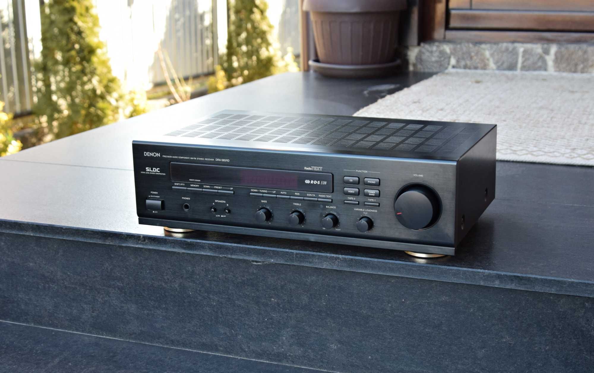 Amplificator Denon DRA-585 RD, amplituner