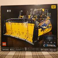 LEGO® Technic™ App-Controlled Cat® D11 Bulldozer (42131) - 3854 Piese