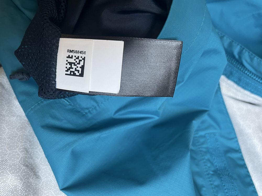 The North Face : DryVent Jacket - размер М/Л Оригинал