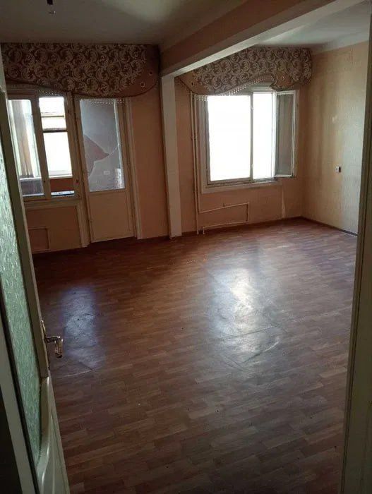 4/4/5. Дустлик 1, Янгихает р-н (Сергели). Квартира 92 м². Метро - 2 км