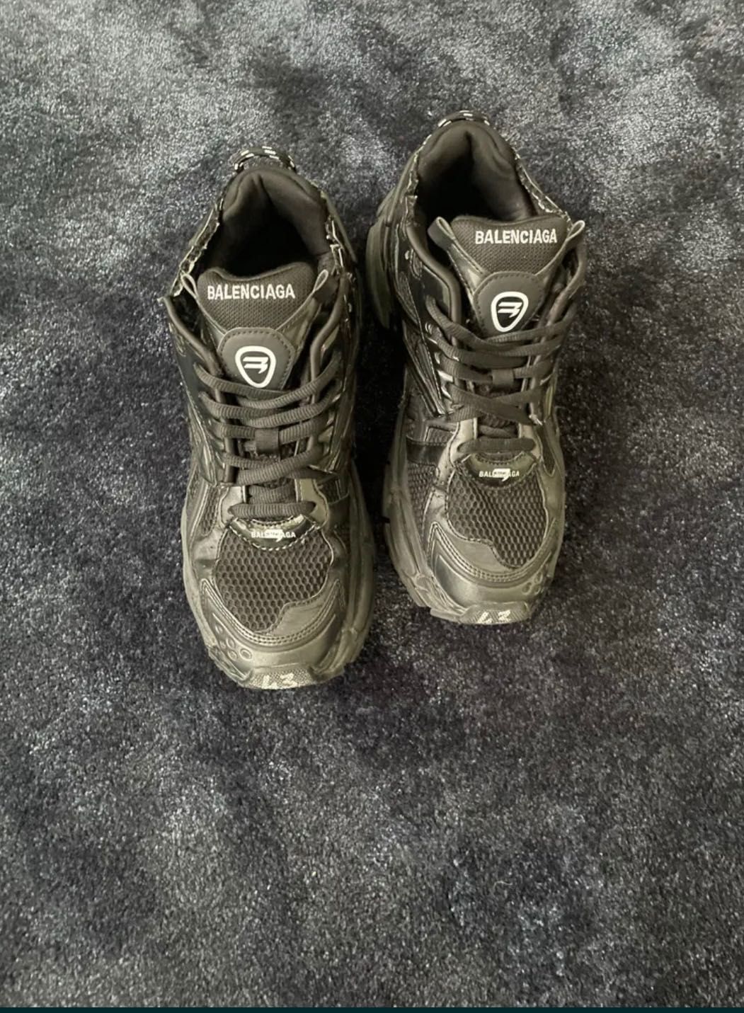 Ботуши-38 ми.              Balenciaga runer .