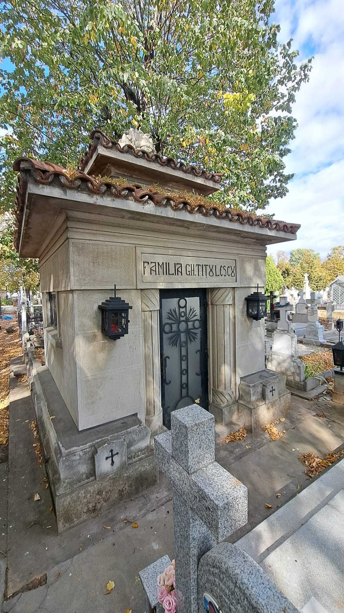 Vând monument funerar, cavou subteran cu 3 locuri ,Viișoara, Ploiesti