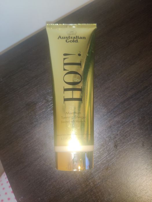 Loțiune de bronzat solar și soare