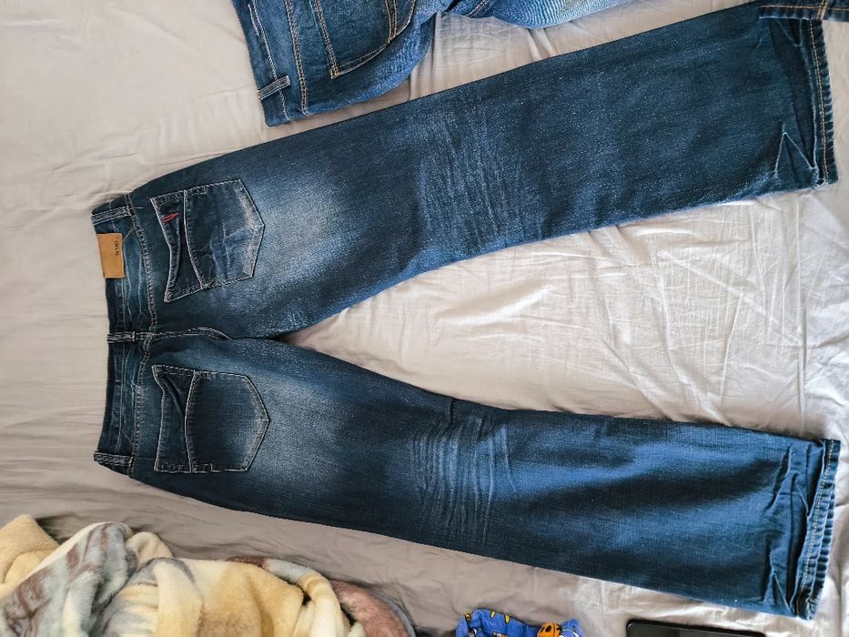 Blugi mari  marimea xxl xxxl 25 lei bucata