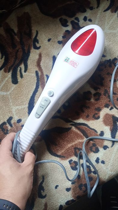 Вибриращ масажор с инфрачервена топлина