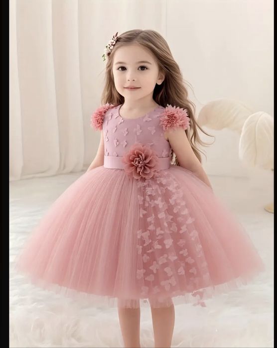 Продам платье детское