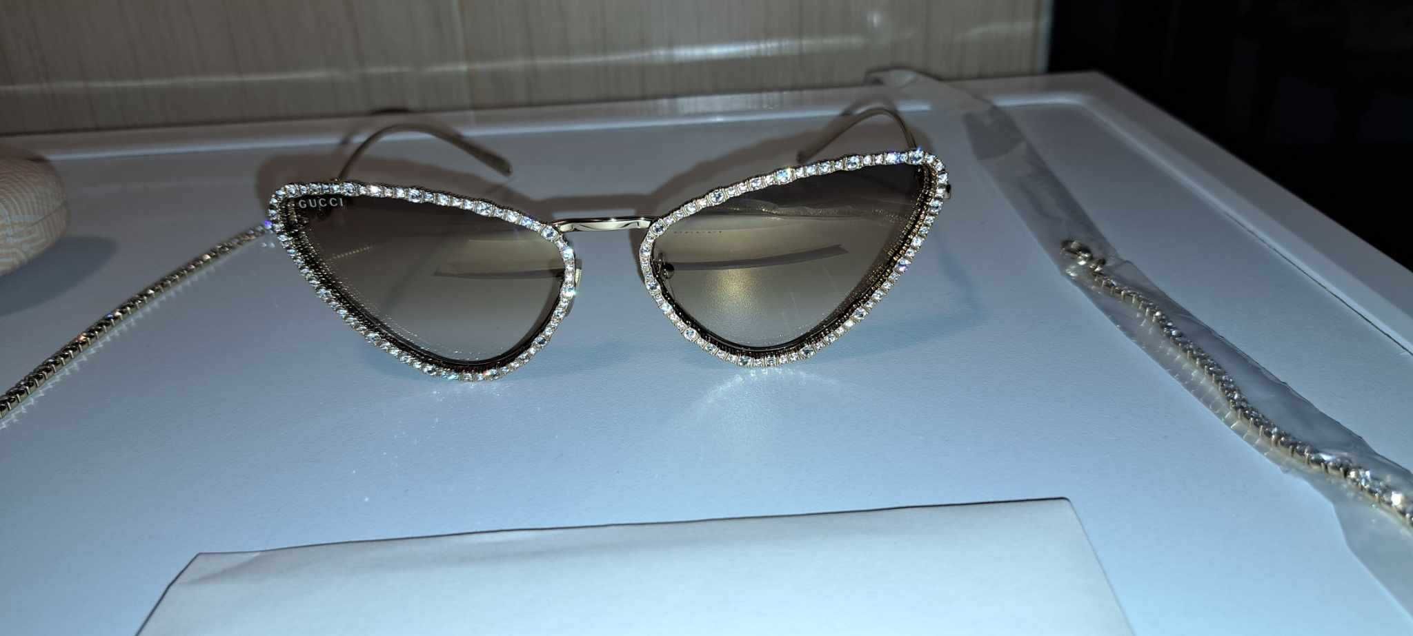 Ocatia ! Ochelarii soare de lux Dama Gucci-Swarovski nou cu eticheta