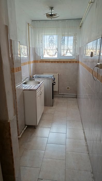 Vând apartament 2 camere Târgu Jiu