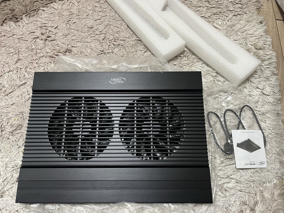 Охлаждающая подставка для ноутбука Deepcool