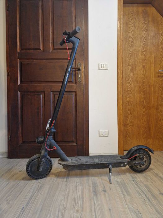 Електрическа тротинетка Like.Bike One + (черна)