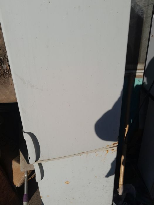 Холодильник рабочий