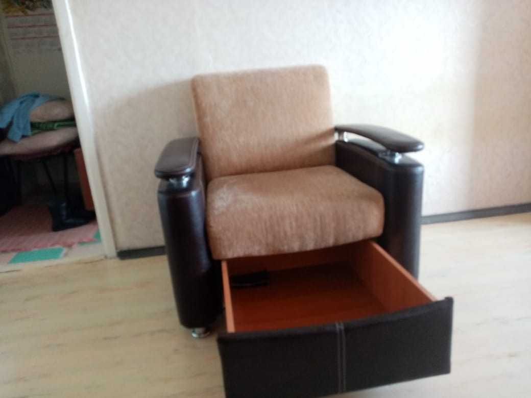 Продам диван +  кресло