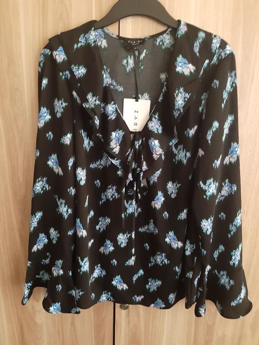 Кофта брендовая ZARINA новая