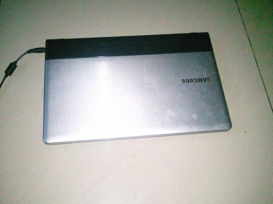 Ноутбук в хорошем состоянии Samsung