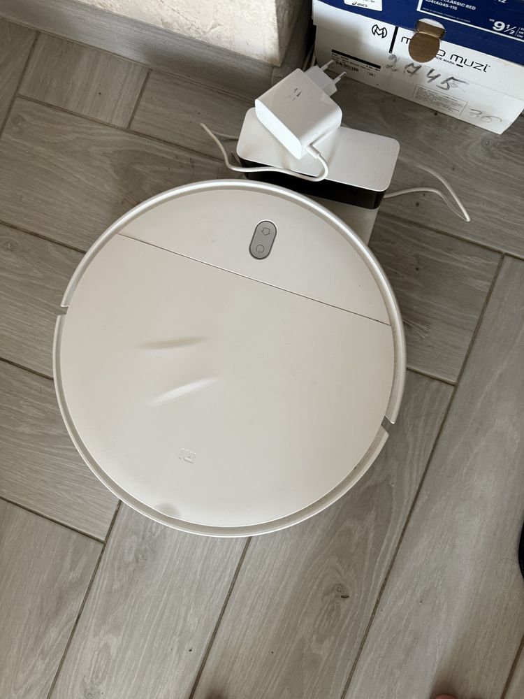 Продам робот пылесос xiaomi
