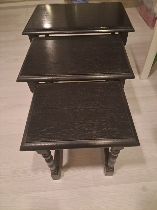 Masute din lemn, ideale pentru spatii mici