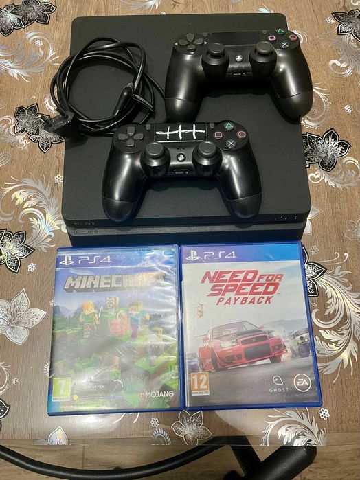 Play Station 4 + 8 jocuri