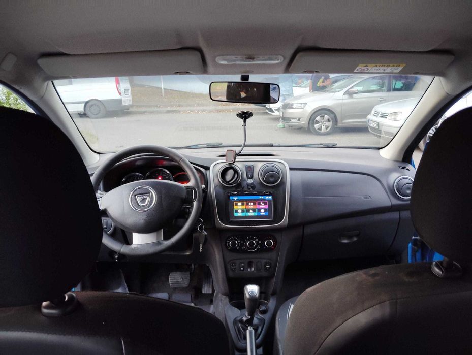 Dacia Sandero Stepway, cu cutie automată, motor 0.9 benzina, 90 CP