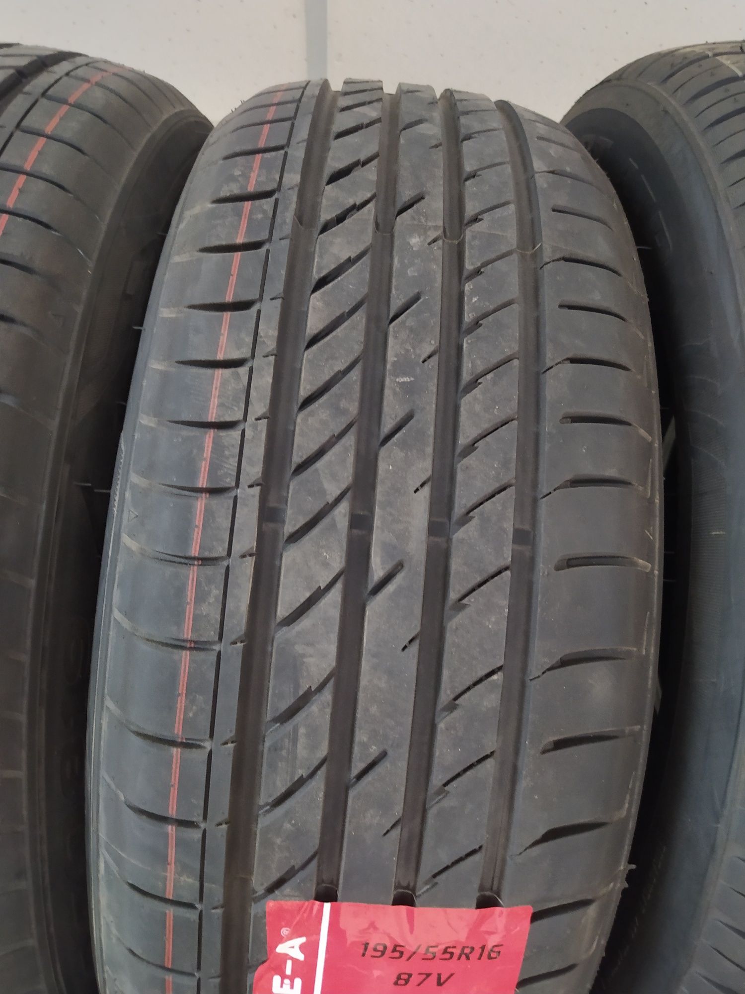 Three-A 195/55R16 Eco819