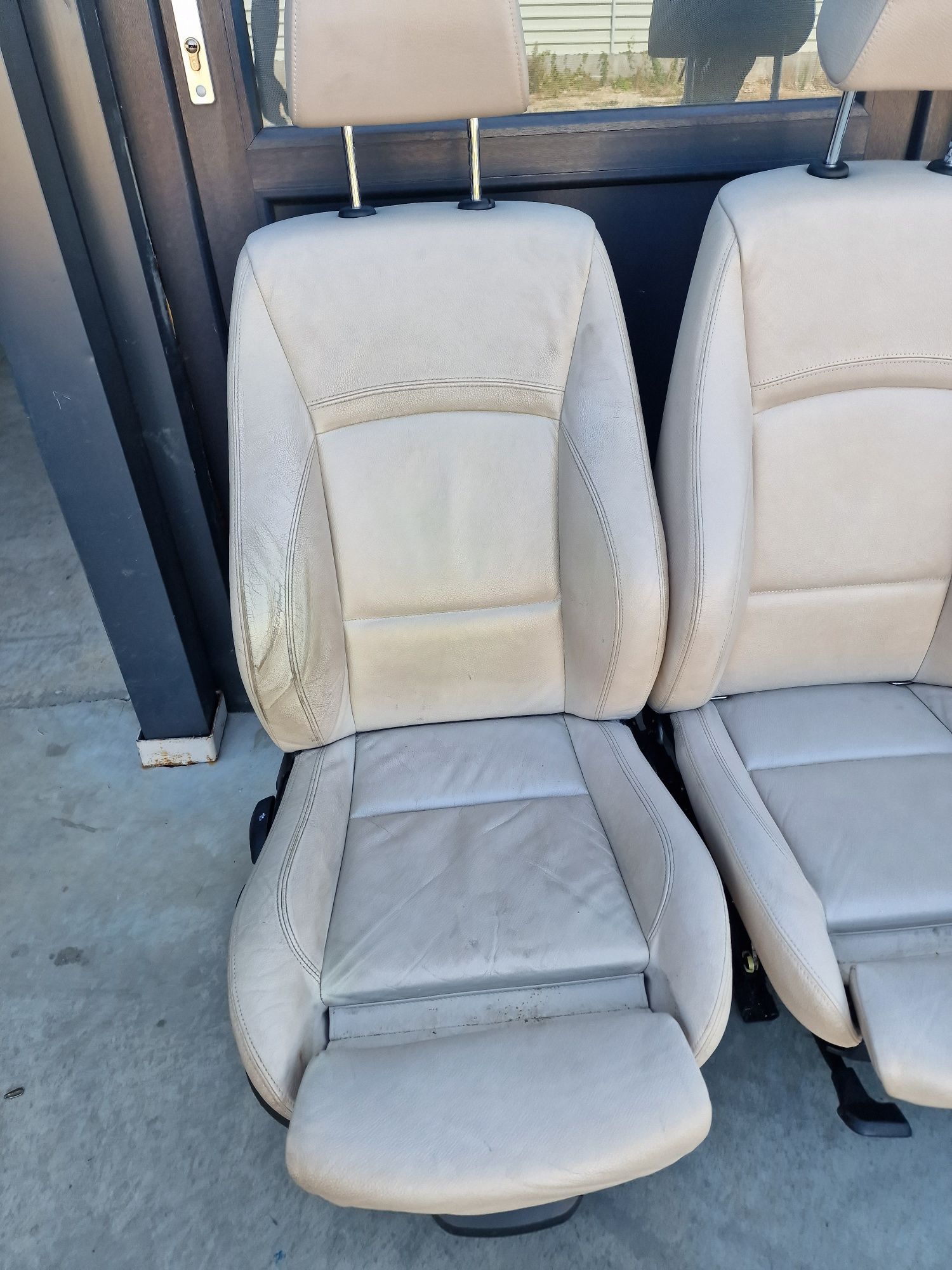 Interior scaune recaro sport bancheta rabatabila bmw e90 fara incalzir