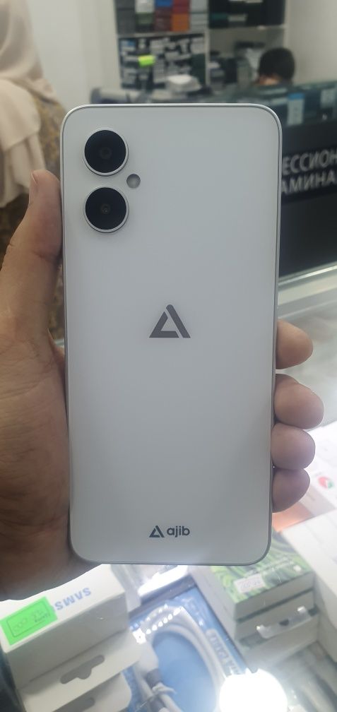 Ajib i1 4/64 gb yangi