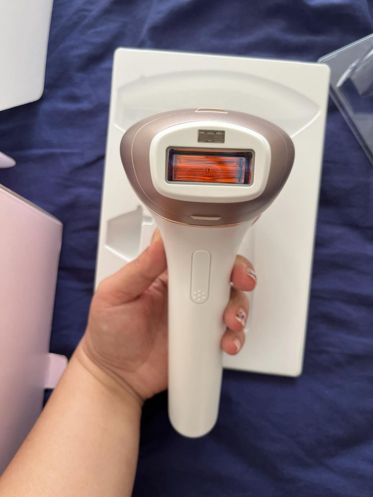 Philips Lumea BRI 956 Smartskin technology.