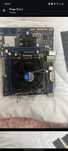 vând placa de baza asrock h61m-dgs DDR3 și are un i5 6400 si 8 gb ram