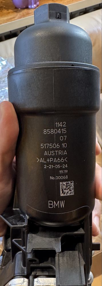 Ново оригинално маслено тяло BMW 320d G20 B47D20B