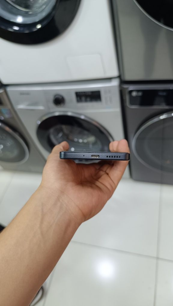 Redmi note 13 pro 8+4/256