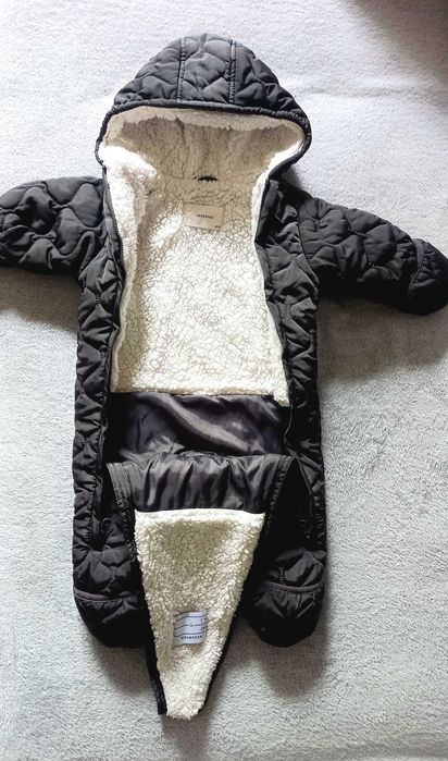 Космонавт / ескимос 3-6 месеца Reserved унисекс