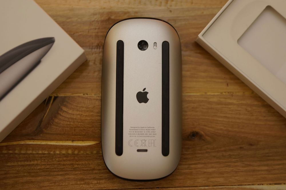 Apple Magic Mouse, Multi-Touch Surface, Negru, in garanție