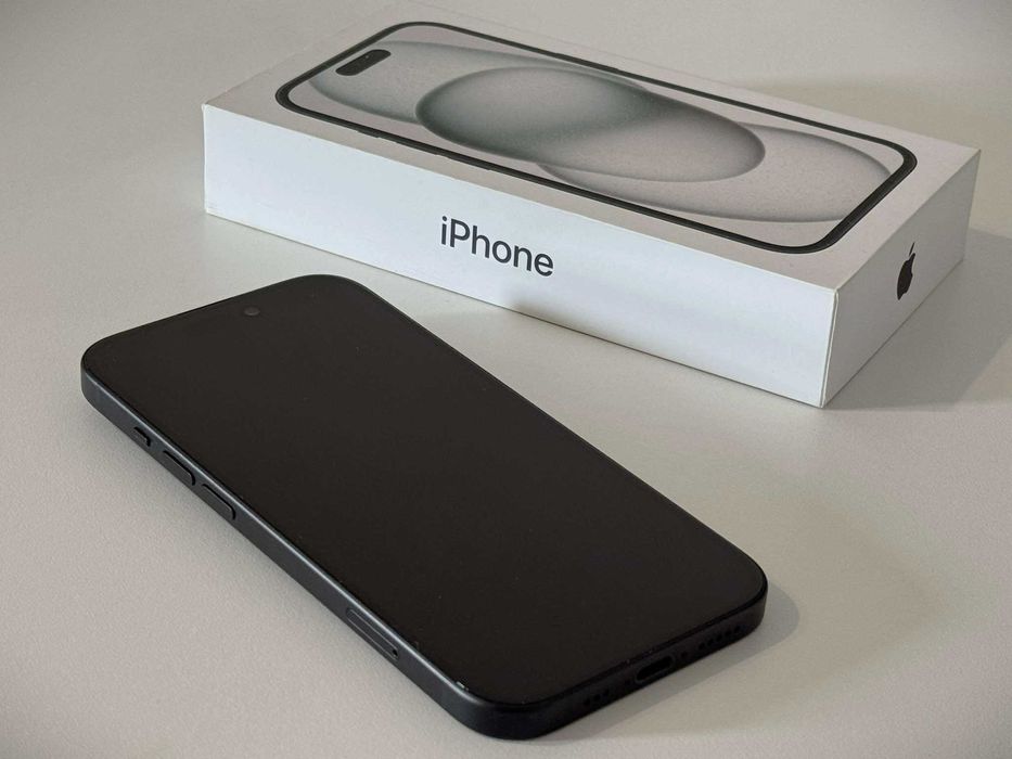 Бартер! Перфектен! iPhone 15 256GB Black (Черен)