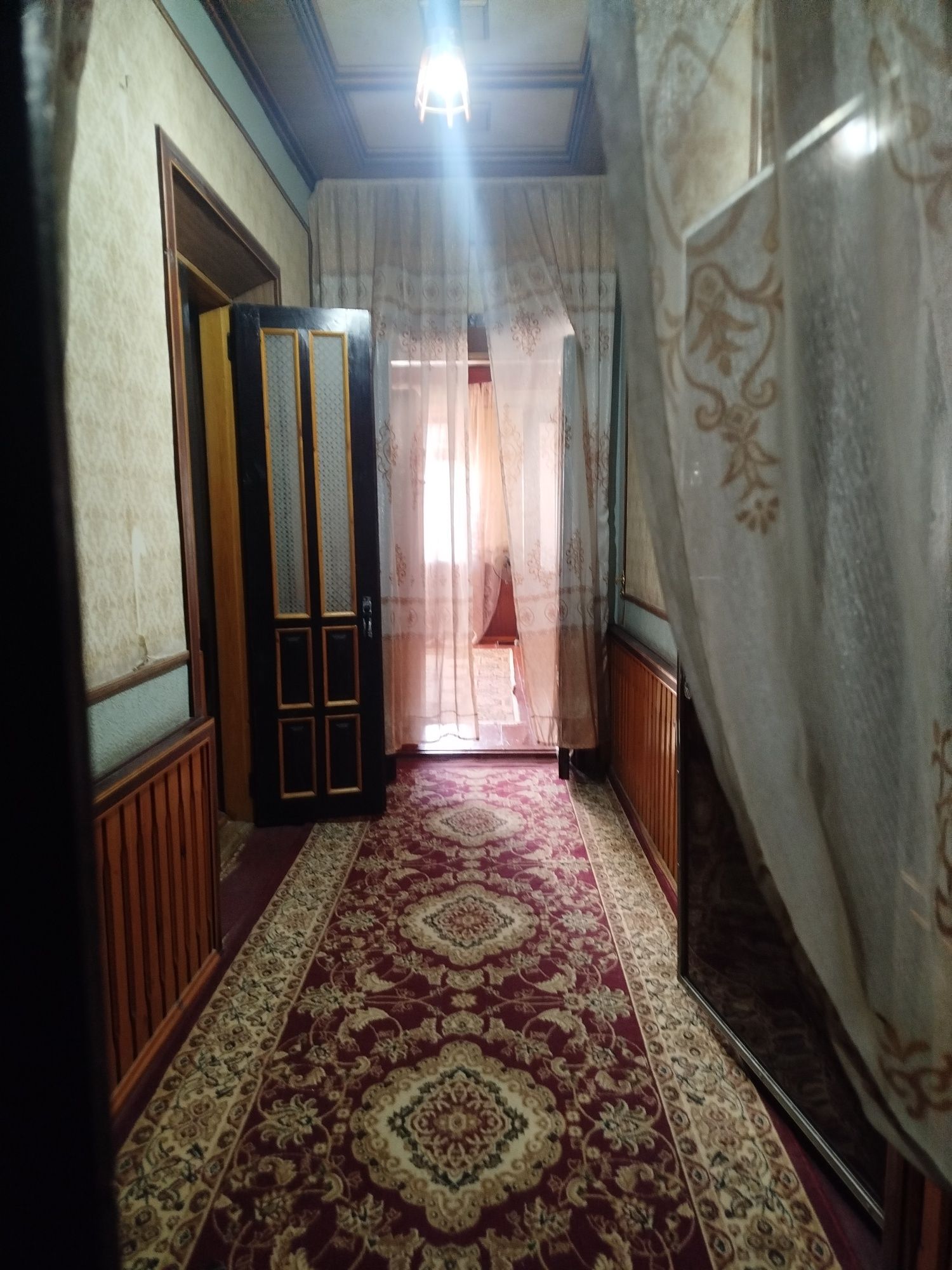 Горящая цена, срочно продается участок 4,7 сотки 6 комнат Джаркурганск