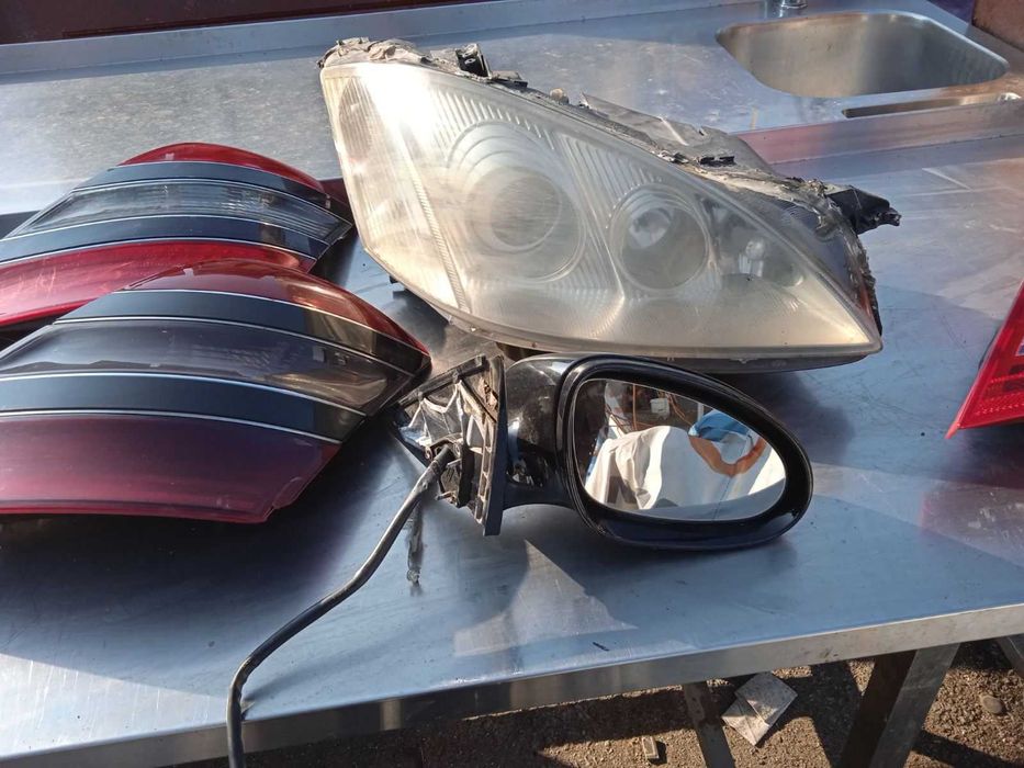 Части за Мерцедес Sкласа w221