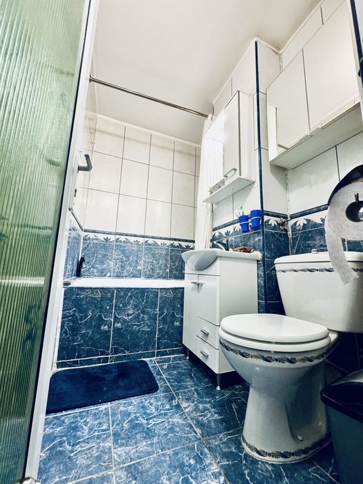 Apartament cu o camera 37 mp DECOMANDAT, luminos Et 1 Iosia de vanzare