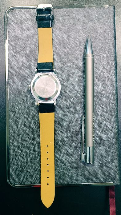 Редкие механические часы «Победа» с оригинальным корпусом