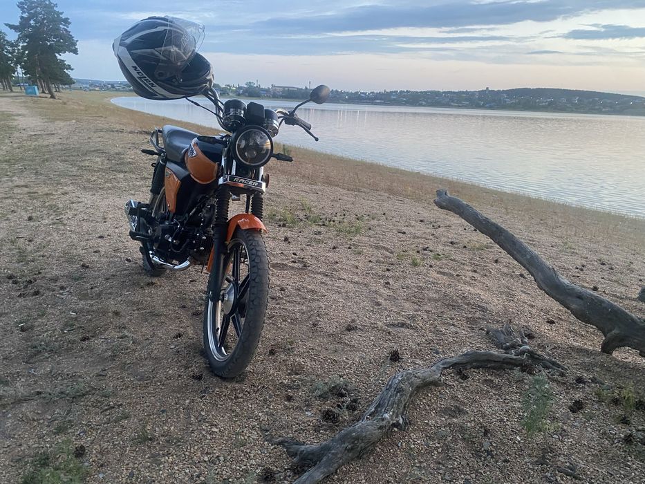 Рейсер gs 110. Шлем в подарок