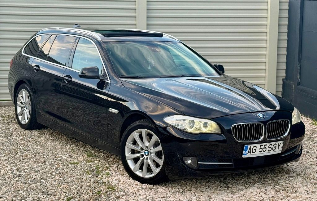 BMW Seria 5 / F11 / 520d / 184 CP / Panoramic / Distronic / Navi Mare