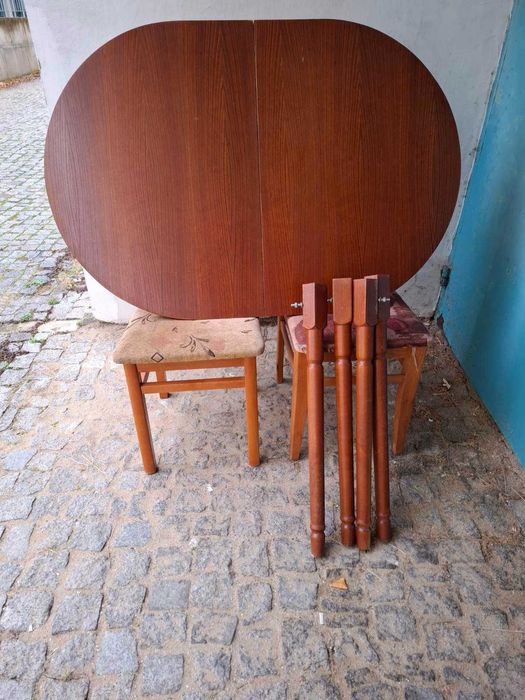 Трапезна маса 2 бр. и стол 9 бр.