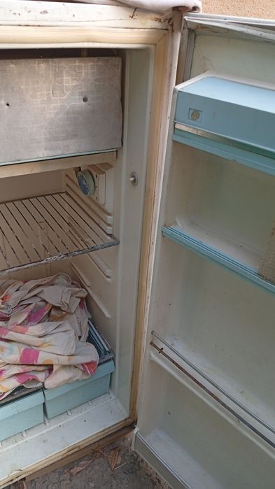 Холодильник  советский